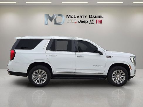 Used 2025 GMC Yukon Denali AWD/4WD image 6