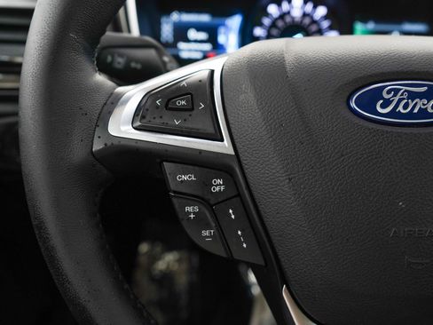Used 2019 Ford Fusion SEL FWD image 24