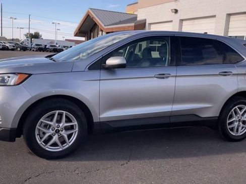 Used 2024 Ford Edge SEL w/ Convenience Package AWD/4WD image 6