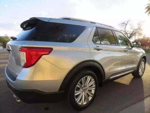 Used 2020 Ford Explorer Limited image 10