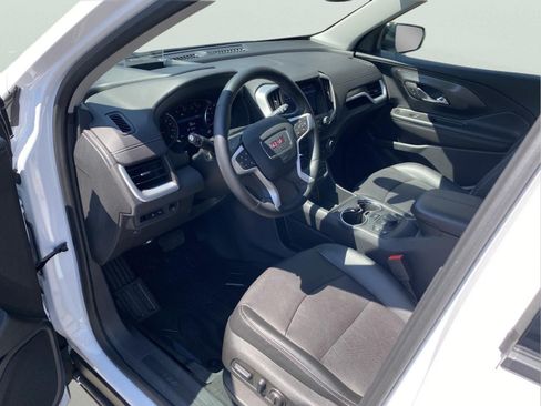 Used 2023 GMC Terrain SLT w/ Tech Package AWD/4WD image 13