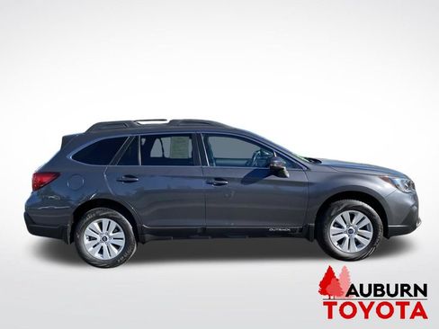 Used 2019 Subaru Outback 2.5i Premium AWD/4WD image 8
