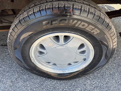Used 1998 Chevrolet Astro AWD image 23