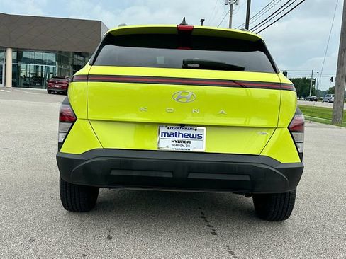 Used 2024 Hyundai Kona SEL AWD/4WD image 11