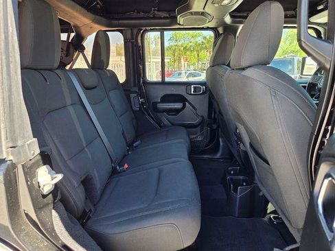 Certified 2018 Jeep Wrangler Unlimited Sport S AWD/4WD image 16