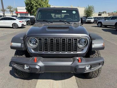 New 2025 Jeep Gladiator Mojave w/ Safety Group
