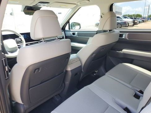 Used 2026 Hyundai Santa Fe SEL FWD image 10