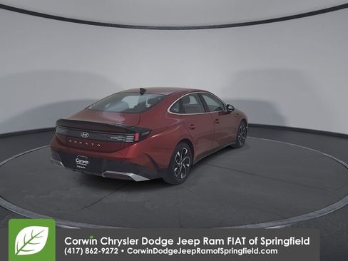 Used 2025 Hyundai Sonata SEL FWD image 13
