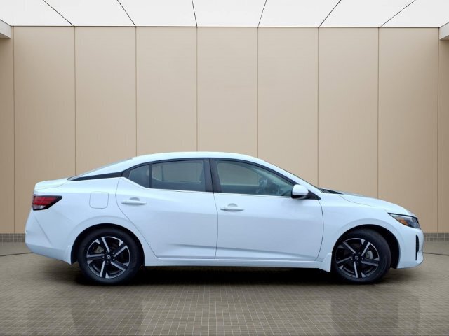 Used 2024 Nissan Sentra SV FWD image 7