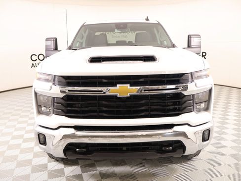 Used 2025 Chevrolet Silverado 3500 LT w/ Safety Package AWD/4WD image 10