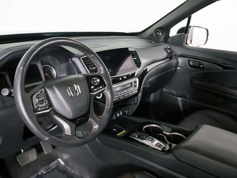 Used 2024 Honda Passport Black Edition image 31