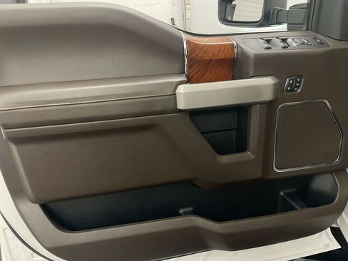 Used 2020 Ford F250 King Ranch w/ King Ranch Ultimate Package AWD/4WD image 17
