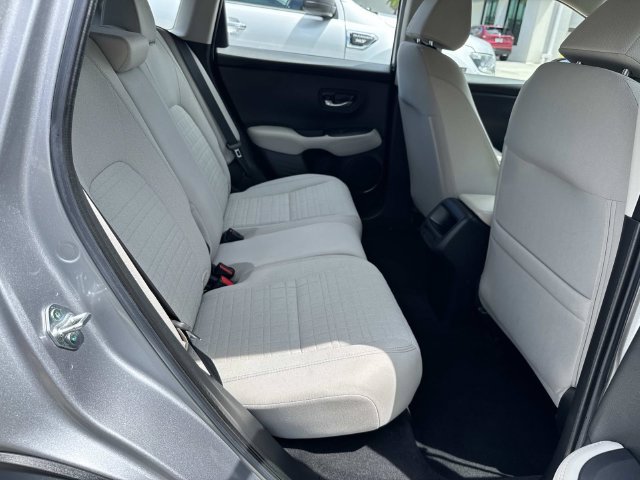 Used 2023 Honda HR-V LX image 9