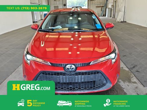 Used 2021 Toyota Corolla LE FWD image 1