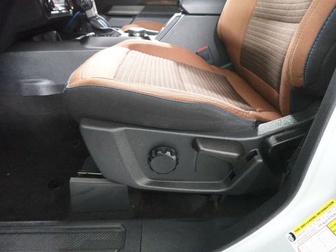 Certified 2022 Ford Bronco Outer Banks image 11