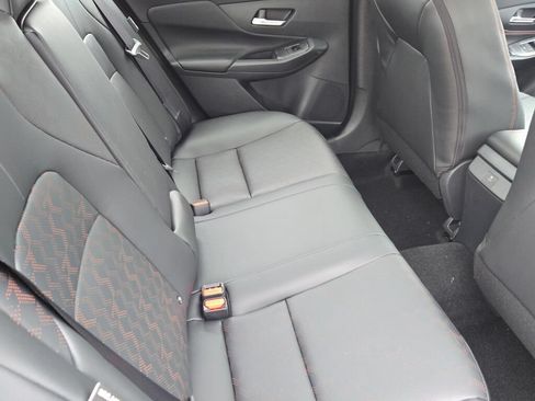 Used 2026 Nissan Sentra SR w/ SR Premium Package FWD image 10