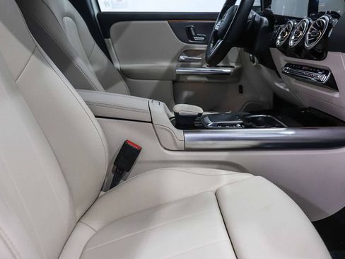 Used 2023 Mercedes-Benz GLA 250 image 16