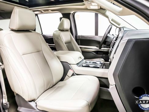 Used 2021 Ford Expedition Max XLT image 31