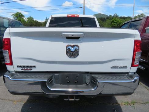 Used 2021 RAM 2500 Big Horn w/ Level 1 Equipment Group AWD/4WD image 17