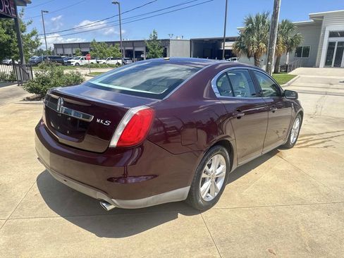 Used 2011 Lincoln MKS FWD image 8