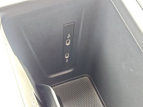 New 2026 Volkswagen Tiguan SE AWD/4WD image 11