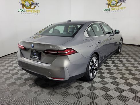 Certified 2026 BMW 540i xDrive AWD/4WD image 7