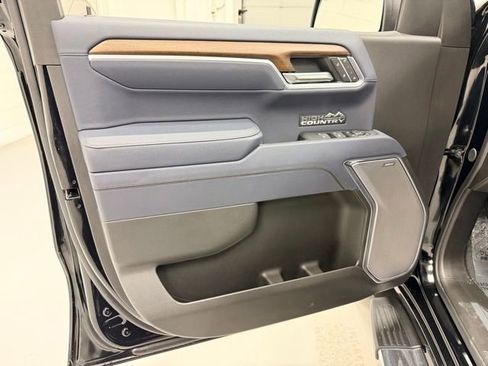 Used 2026 Chevrolet Silverado 1500 High Country w/ Technology Package image 24