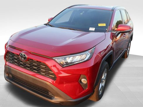 Used 2021 Toyota RAV4 XLE w/ Convenience Package AWD/4WD image 11