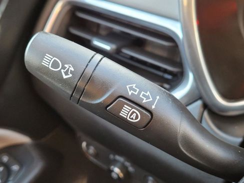 Used 2020 Chevrolet Equinox LT image 33