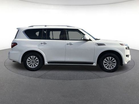 Used 2024 Nissan Armada SV image 6