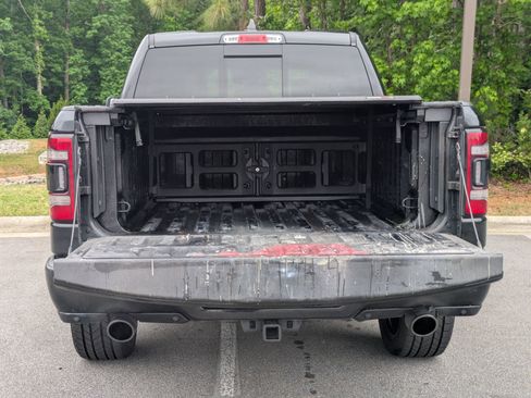 Used 2022 RAM 1500 Laramie AWD/4WD image 32