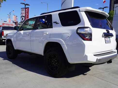 Certified 2024 Toyota 4Runner TRD Off-Road Premium w/ Off Road Premium Plus Package AWD/4WD image 7