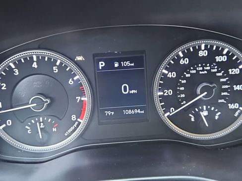 Used 2020 Hyundai Santa Fe SE FWD image 32