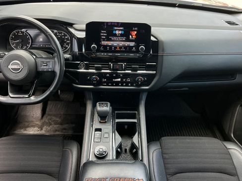 Used 2023 Nissan Pathfinder Rock Creek AWD/4WD image 4