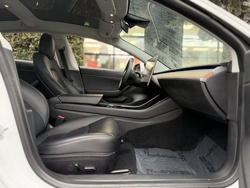 Used 2020 Tesla Model 3 Standard Range Plus image 33