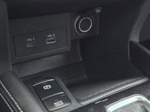 Certified 2024 Nissan Kicks SV FWD image 21