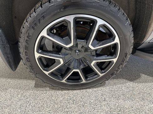 Used 2022 Chevrolet Tahoe RST AWD/4WD image 21
