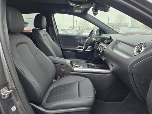 New 2025 Mercedes-Benz GLA 250 image 10