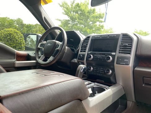 Used 2020 Ford F150 King Ranch w/ Equipment Group 601A Luxury AWD/4WD image 6