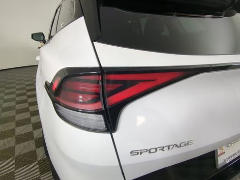 Certified 2025 Kia Sportage SX image 35