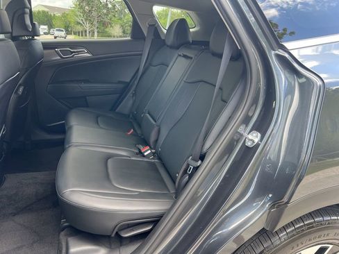 Used 2023 Kia Sportage EX image 33