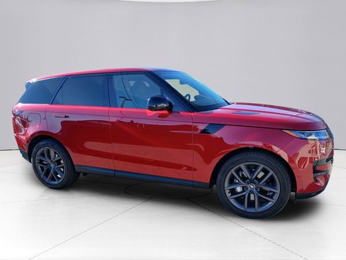 Used 2024 Land Rover Range Rover Sport SE image 16
