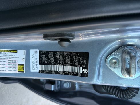 Used 2025 Toyota Corolla SE FWD image 24