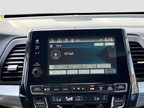 Used 2022 Honda Odyssey Elite image 15