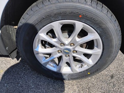 Used 2019 Chevrolet Equinox LT AWD/4WD image 25