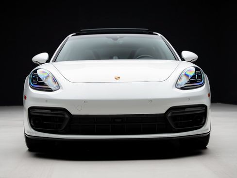 Used 2023 Porsche Panamera 4 AWD/4WD image 8