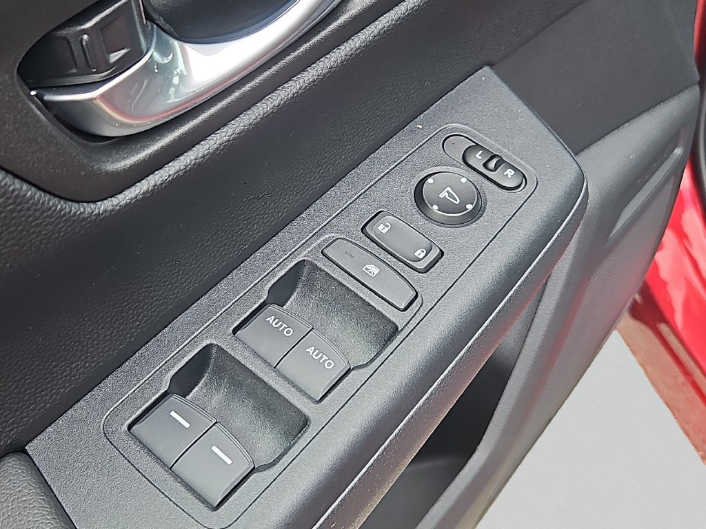 Used 2025 Honda CR-V Sport image 24