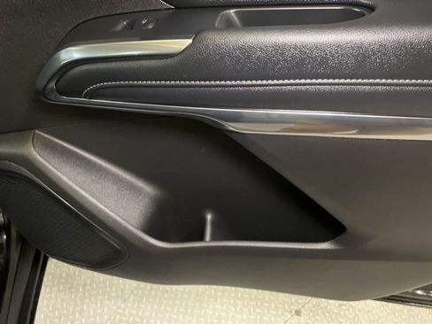 Used 2025 Chevrolet Traverse LT w/ Sun and Wheel Package image 63