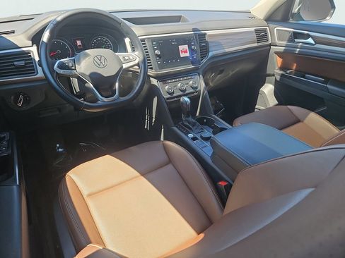 Used 2021 Volkswagen Atlas SE w/ Panoramic Sunroof Package AWD/4WD image 10