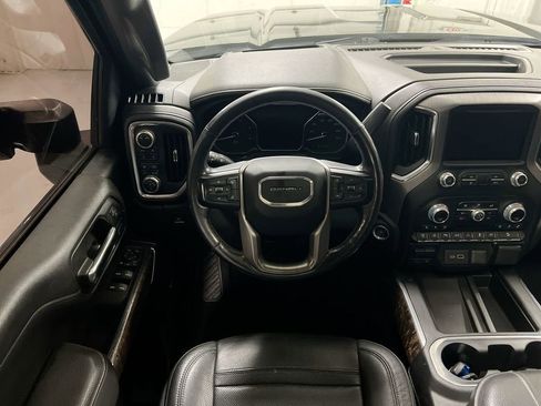 Used 2020 GMC Sierra 2500 Denali w/ Denali Ultimate Package image 11